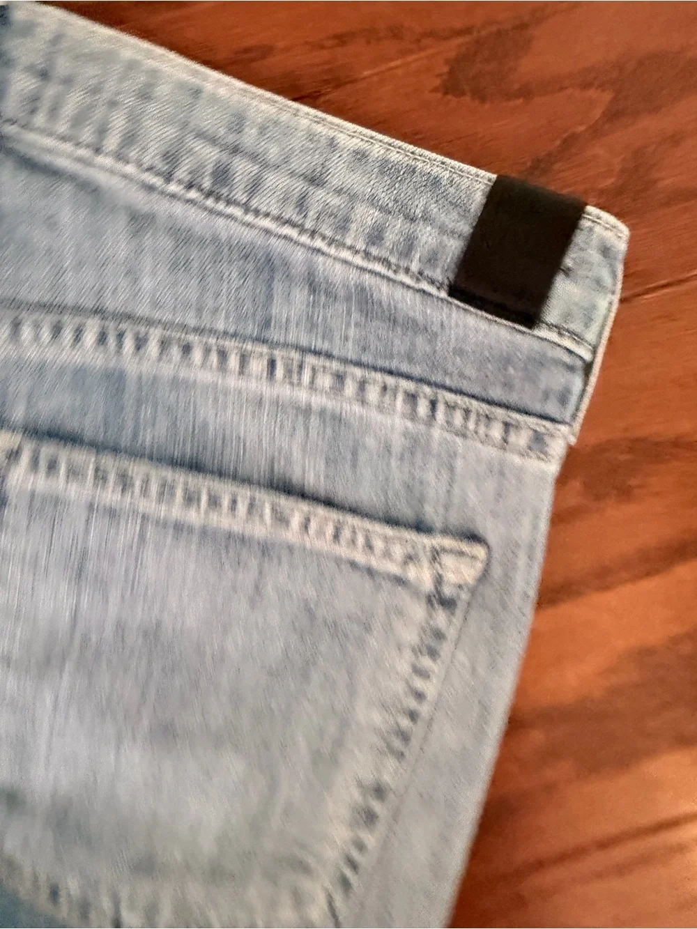 Vince Ombre Light Blue Crop Jeans size 28 - Picture 8 of 8